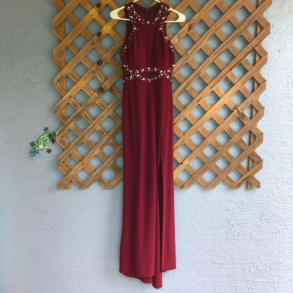 PROM DRESS!! MAKE ME AN OFFER!!! need gone asap